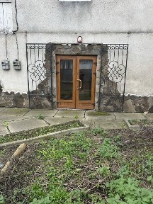 Квартира по вул. Армійська, 33 (1 поверх) м. Тячів