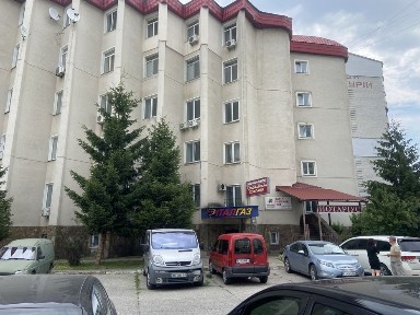 Бровари, вулиця Ярослава Мудрого 90