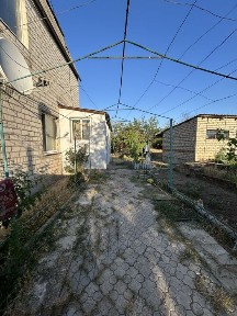 Продам дом- дачу 3 этажа, 65м2, участок 8 соток