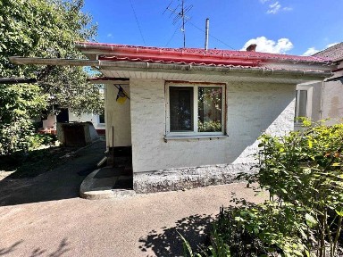 Продаж частини будинку, Вокзальна.
