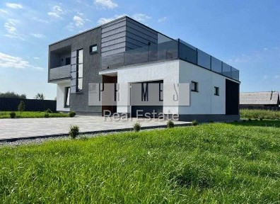БЕЗ КОМІСІЇ. Продаж стильного будинку. Макарів. Новий будинок. Поруч ліс і ставок. Вулиця Лазурна