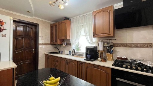 Ділянка з будинком в Шевченківському р-ні, вул. Академіка Івахненка (Чапл