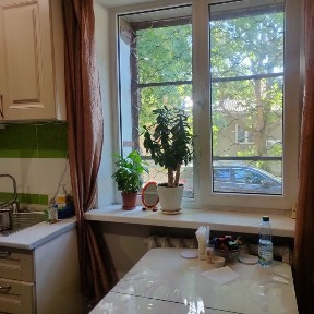 В продажу двоповерхова квартира на Молдаванці ( вул. Головківська),.