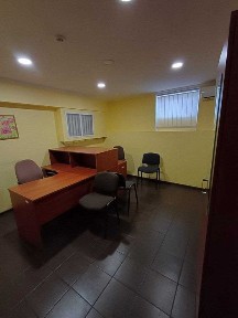 вулиця Володимира Мономаха, мікрорайон Центр, район Шевченківський, Дніпро, вул. Володимира Мономаха 31, п'ятиповерхова будівля • ID 33404368