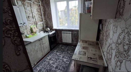 ГАЗОВА КОЛОНКА, ЗАВЖДИ ГОРЯЧА ВОДА! Продам світлу 1к квартиру вул. Зимових Походів, Лівий берег.