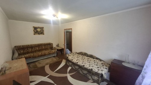 Продам 1-к. 12 Квартал