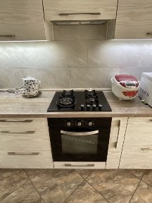 Довгострокова оренда затишної однокімнатної квартири в ЖК Софія Сіті по вулиці Малишка поруч алея з фонтаном