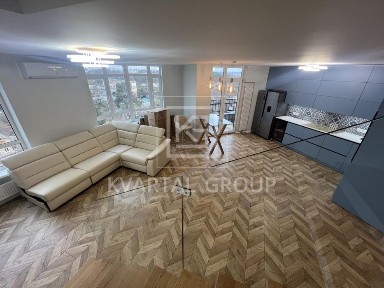 Продам квартиру 104м2 в ЖК бізнес класу 