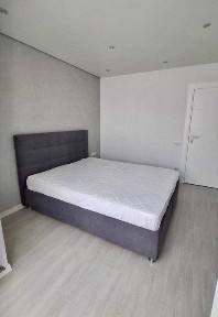 Продаж 2 кімнатної квартири в новому домі у Центрі міста