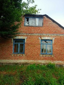 Продам будинок під реконструкцію.