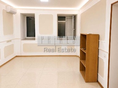 Продаж універсального комерційного приміщення 95 м², центр, Ярославів Вал, 21-Д, Золоті ворота