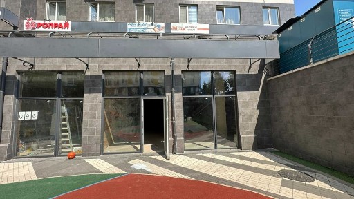 Велике приміщення продаж 25тис/м2 або оренда 42 тис грн. Під продуктовий, студію танців, офіс
