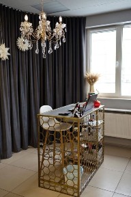 ПРОДАЖ СТУДІЇ КРАСИ ПІД КЛЮЧ - центр міста, 150 м², 3 роки роботи