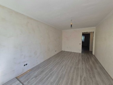Продам 2-х кімн. Корольова. Свіжий ремонт
