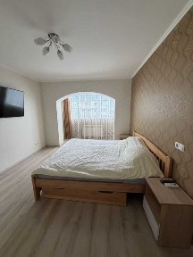 2к-квартира з сучасним ремонтом на Розсошенцях - заїжджай і живи!