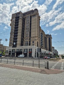 Оренда 2к з Паркінгом в Премьер Тауєрі