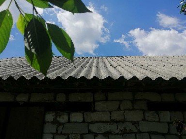Продам дом 8*12 ( неоконченное строительство) приватизирован участок