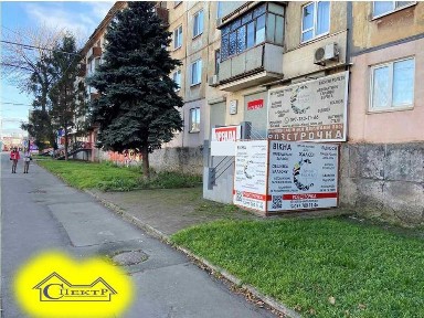 42кв. м. червона лінія центрально- міський ринок опалення в ціні