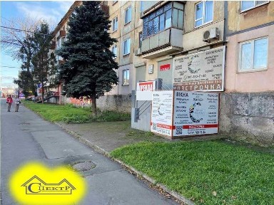 42кв. м. червона лінія центрально- міський ринок опалення в ціні