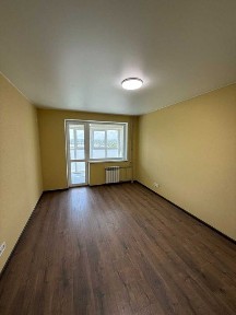 Продам 2-кімнатну квартиру Малий ринок ремонт