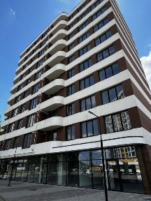 Здана квартира в заселеному будинку