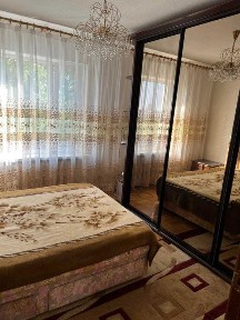 Здам в оренду 1 к кв на Космосі