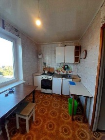 Оренда 3-кімнатна квартира, Коммунарський (Піски) (112-059-691)