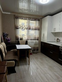 Квартира на Лушпи у новобудові