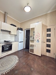 Продаж квартири в центрі міста, вул. Велика Перспективна
