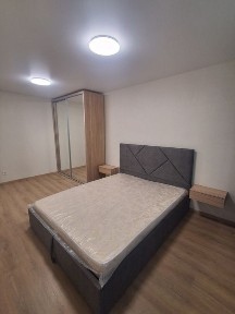 Однокімнатна квартира 3 хв пішки від метро Святошино, Перемоги 79