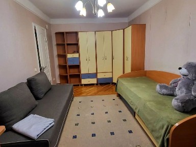 Оренда 3кв на Севастопольській площі!