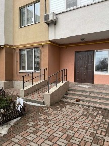 Нежитлове приміщення, офіс, салон, шола