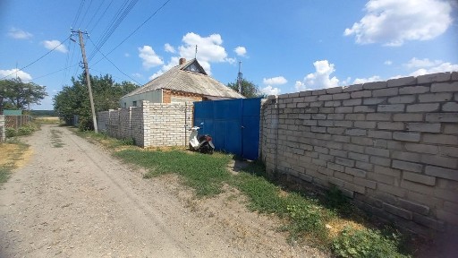 Продам будинок з землею біля ж/д станції Огульці