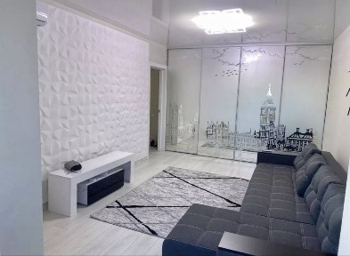 Продам 2к квартиру з ремонтом на прос. Бажана | м. Вирлиця