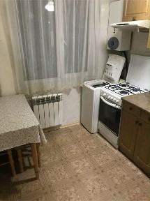 Здається 2 кімнатна на Львівській з меблями