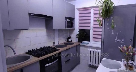 Продаж 2-кімнатної квартири з новим ремонтом по вул. Володимира Великого, Львів