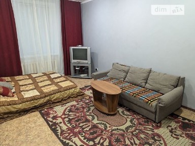 Здам подобово 2к квартиру на вул. Каруни • ID 32541630