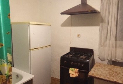 Оренда врем'янки Дубово 2800 гр вже з комунальними. Оплата за один мі
