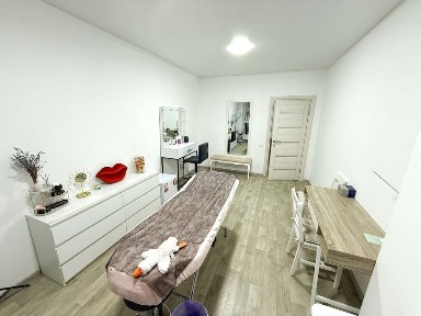 Київ, Печерський, вулиця Центральна 21б