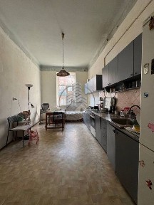 Продаж 3-кімнатної квартири на вул. Вітовського