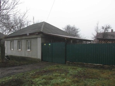 Продається будинок по вул. Логвина Григорія ( р-н Перемога)