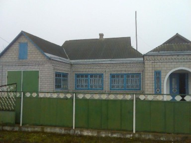 Продаю будинок в с. Залізничне.