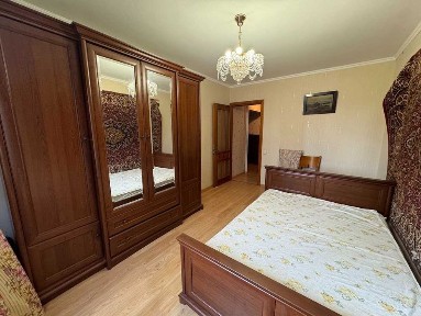 Продаж 3-к. квартири Пастерівська центр