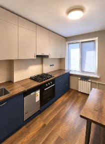 Продам реальную 2х ком. На Красном Камне!