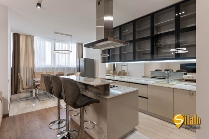 Оренда 4-кімнатної квартири 160 м², Михайла Драгомирова вул., 14