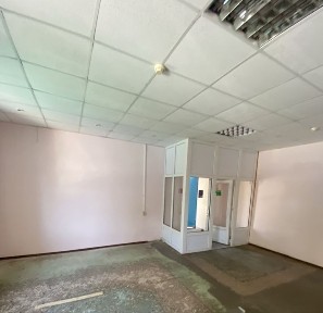 Приміщення 57 м2, центр Сахновщини