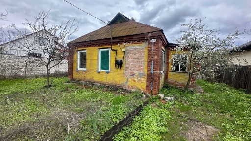 Продам будинок біля річки