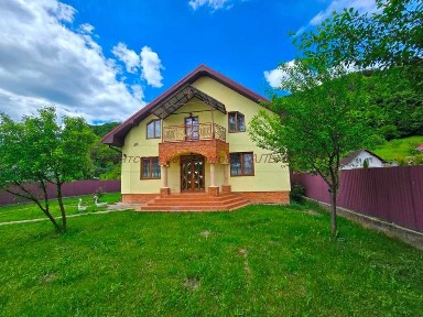 Будинок біля лісу в м. Перечин