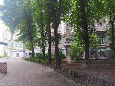 Вул. Десятинна. Під офіс/готель/ресторан 84 кв. М. Н/ф. 175.000