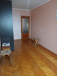 Продам 3-х кімнатну квартиру, гараж.